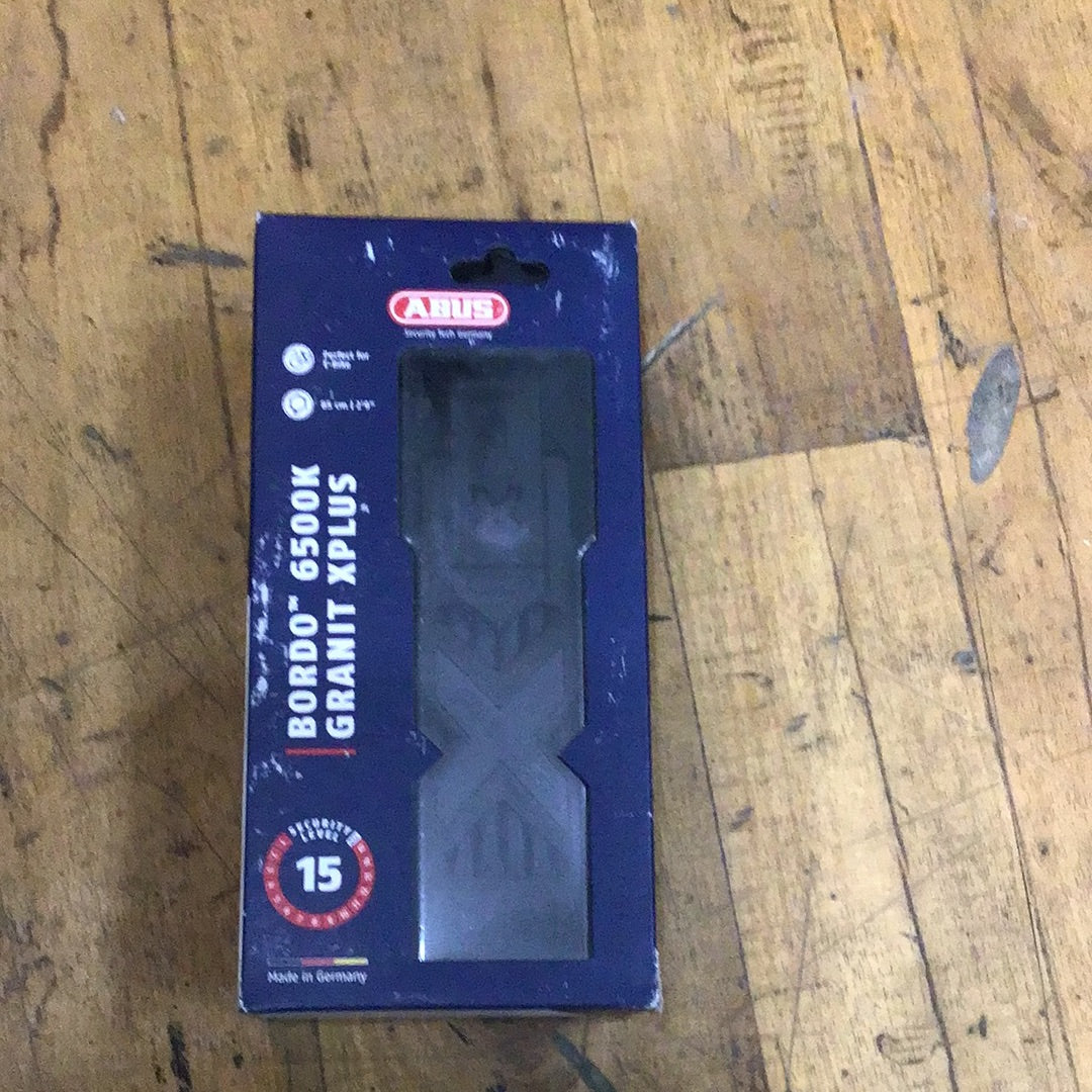 74▢GDC CA4LA BIG BERRET UT0601-14 s-l400.jpg